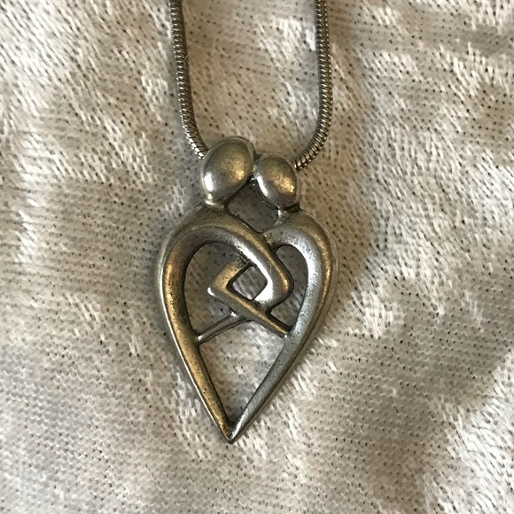 Entwined - Picture 5 of 9